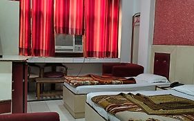 Hotel Yatri International